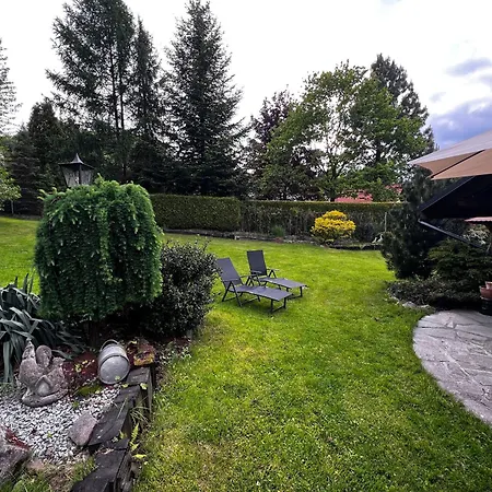 Pod Jaworami Z Balia 別荘 スウコビツェ