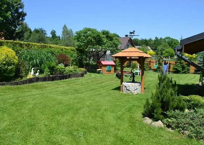 Dom wakacyjny Pod Jaworami Z Balią *